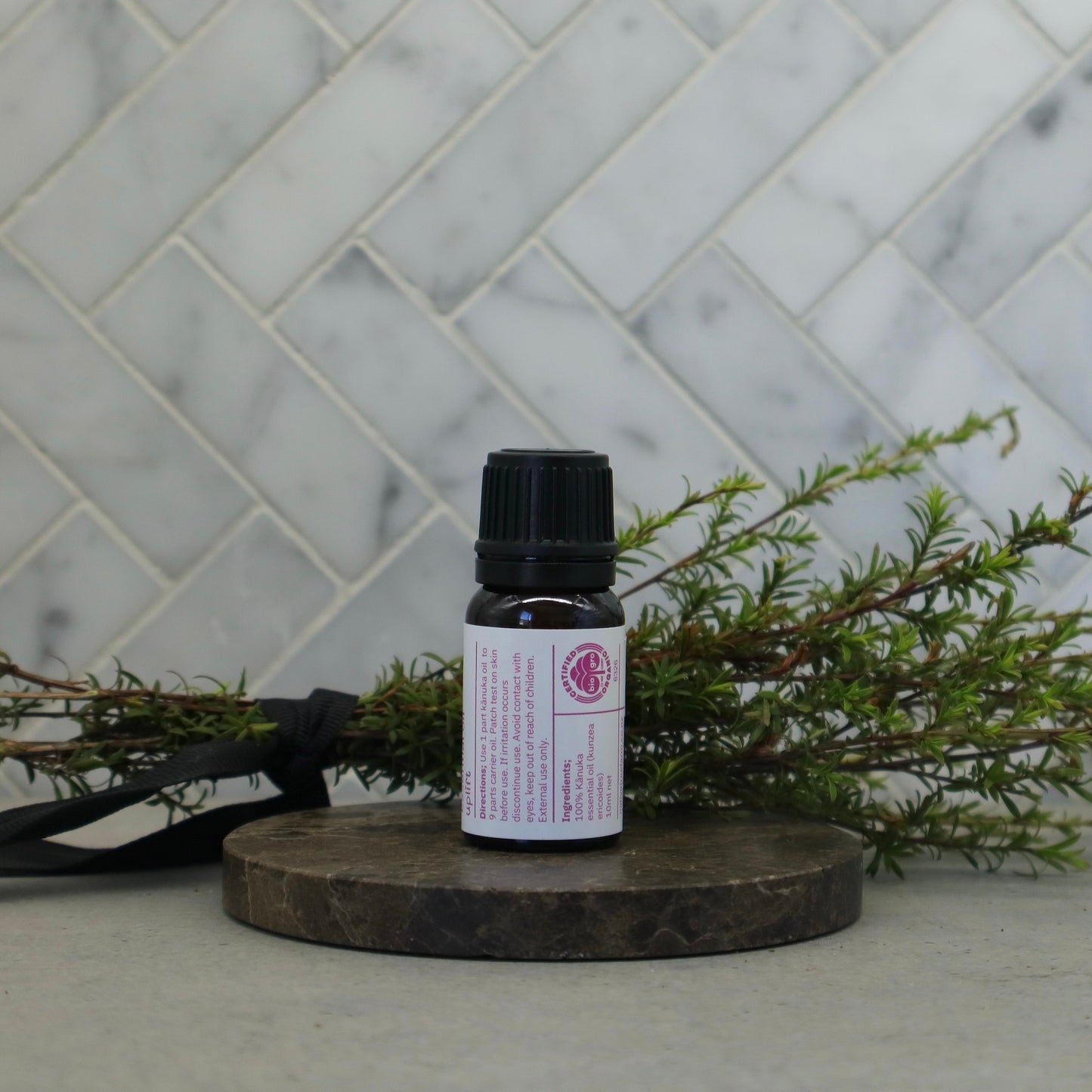 Native Tree Farm organic kanuka oil rear of bottle showing the ingredients